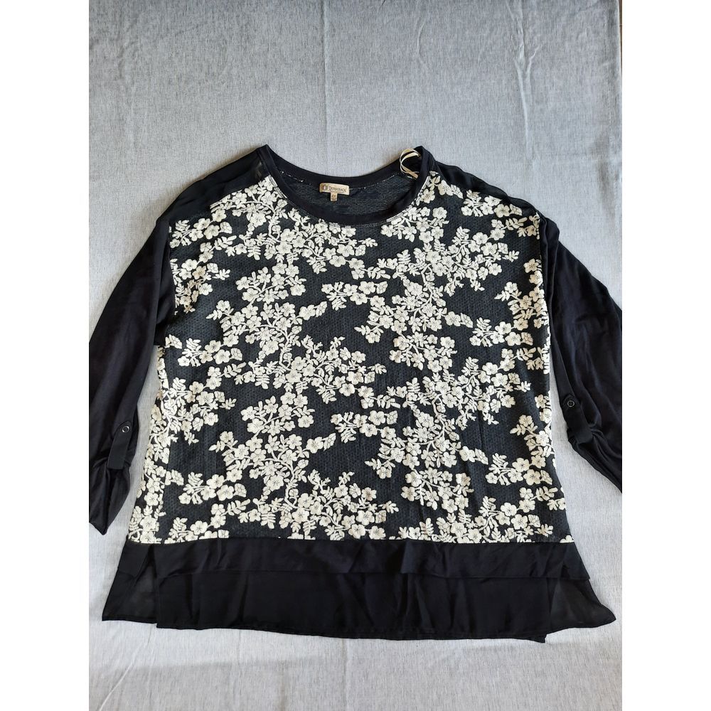 Democracy Women's 2X‎ Floral Crochet Embroider Art Logo Stretch Top Blouse Rayon